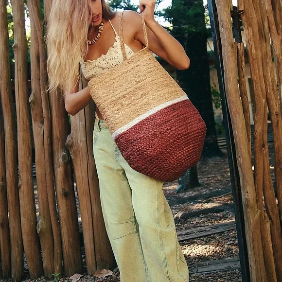 NWOT FP SOLD-OUT Mega tote Tote Bag - Picture 4 of 6